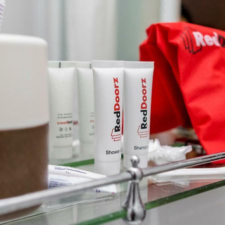 Reddoorz Plus @ Sawah Besar Jakarta Eksteriør billede
