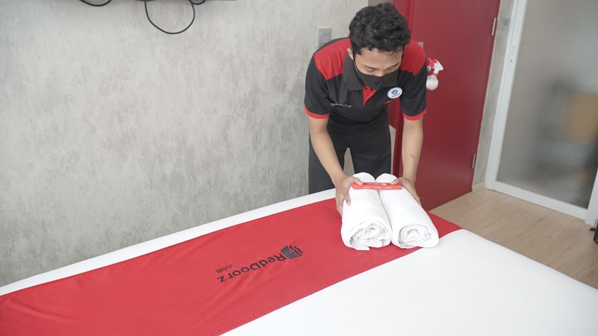 Reddoorz Plus @ Sawah Besar Jakarta Eksteriør billede